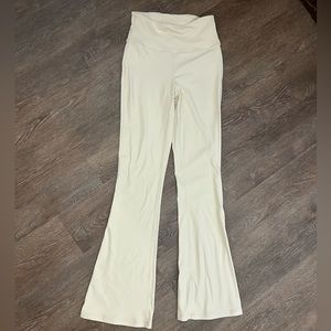 Lululemon off White Flare leggings